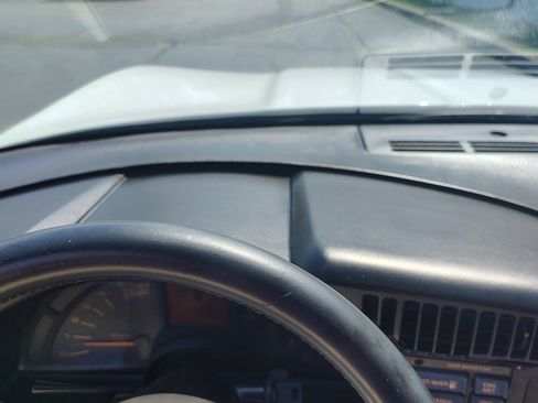 Used 1990 Chevrolet Corvette Coupe RWD image 30