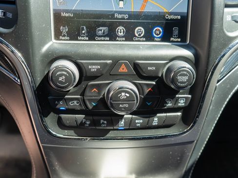 Used 2017 Jeep Grand Cherokee SRT AWD/4WD image 23