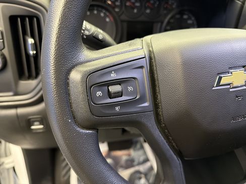 Used 2022 Chevrolet Silverado 1500 Custom image 15