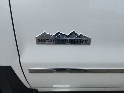 Used 2018 Chevrolet Silverado 1500 High Country w/ LPO, Protection Package AWD/4WD image 26