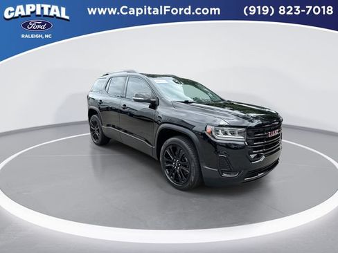 Used 2022 GMC Acadia SLE w/ Driver Convenience Package FWD image 2