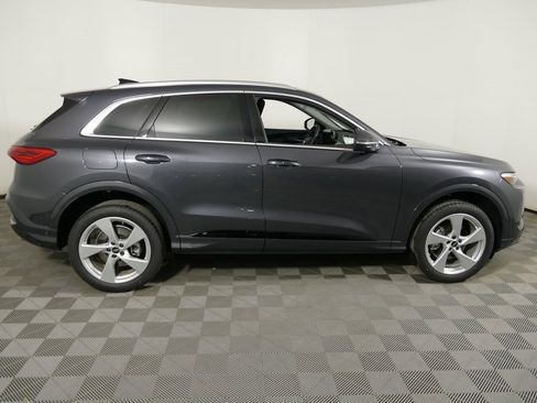 New 2025 Audi Q5 Premium Plus image 2