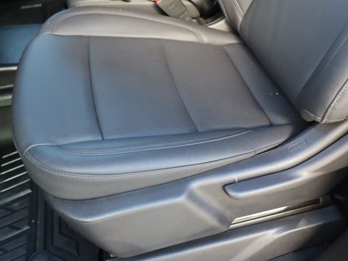 Used 2025 Chevrolet Silverado 1500 W/T w/ WT Value Package image 18