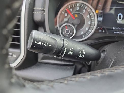 Used 2019 RAM 1500 Laramie image 24