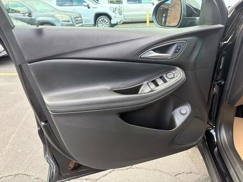Used 2024 Buick Encore GX Preferred FWD image 11