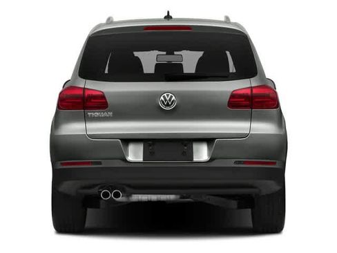 Used 2018 Volkswagen Tiguan Limited FWD image 8