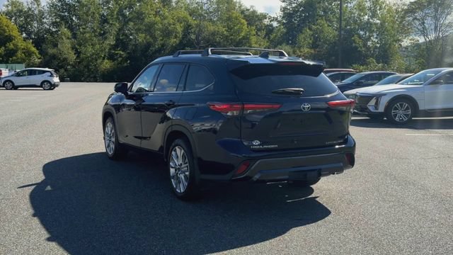 Used 2022 Toyota Highlander Limited AWD/4WD image 7