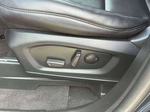 Used 2023 Ford Explorer XLT w/ Equipment Group 202A AWD/4WD image 20