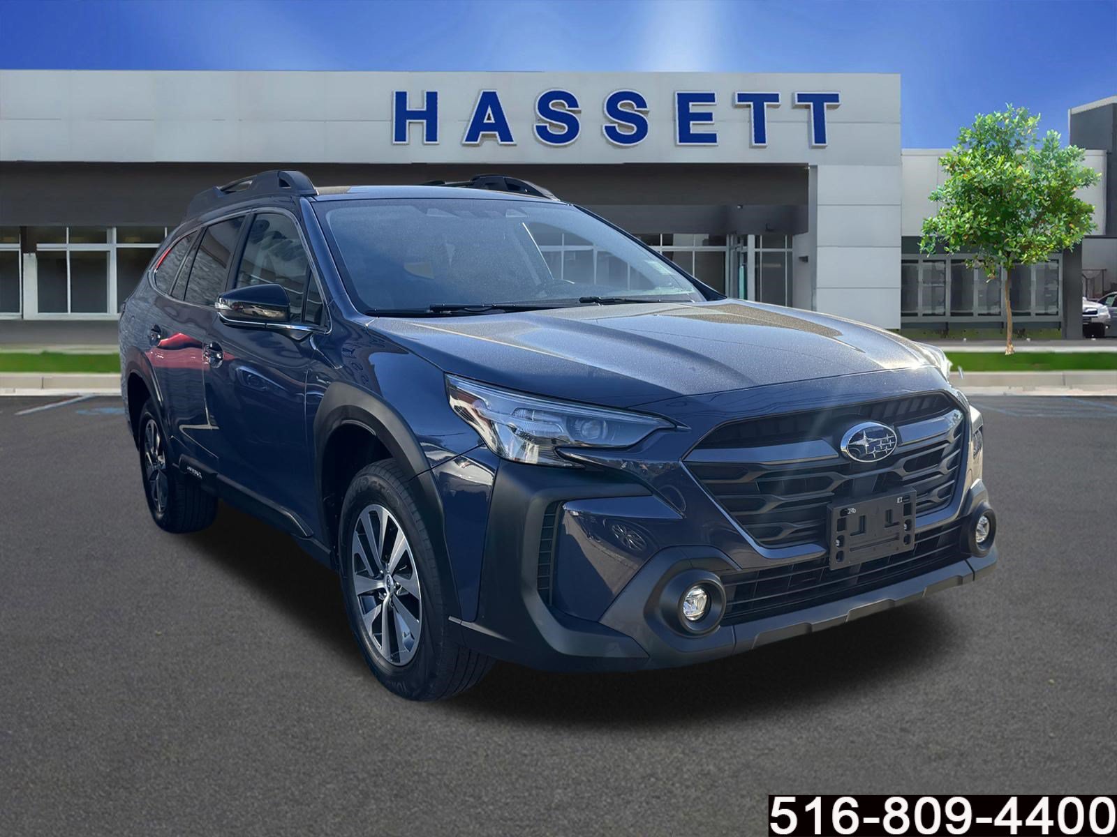 Used 2024 Subaru Outback Premium AWD/4WD image 1