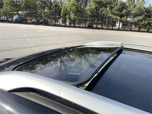 Used 2010 Lexus RX 350 AWD image 17