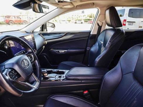 Used 2025 Lexus NX 350h 350h Premium image 22