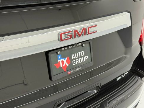 Used 2024 GMC Yukon SLT image 13