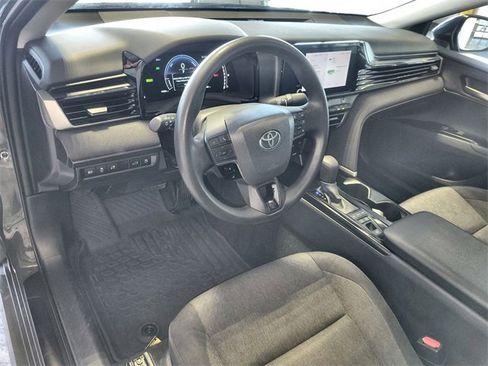 Used 2025 Toyota Camry LE image 14