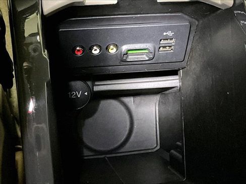 Used 2015 Ford Escape Titanium image 33