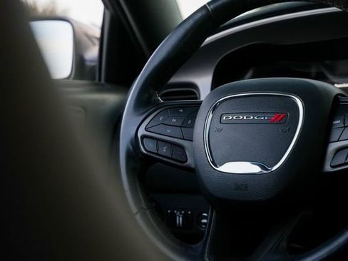 Used 2020 Dodge Charger SXT w/ Blacktop Package image 38