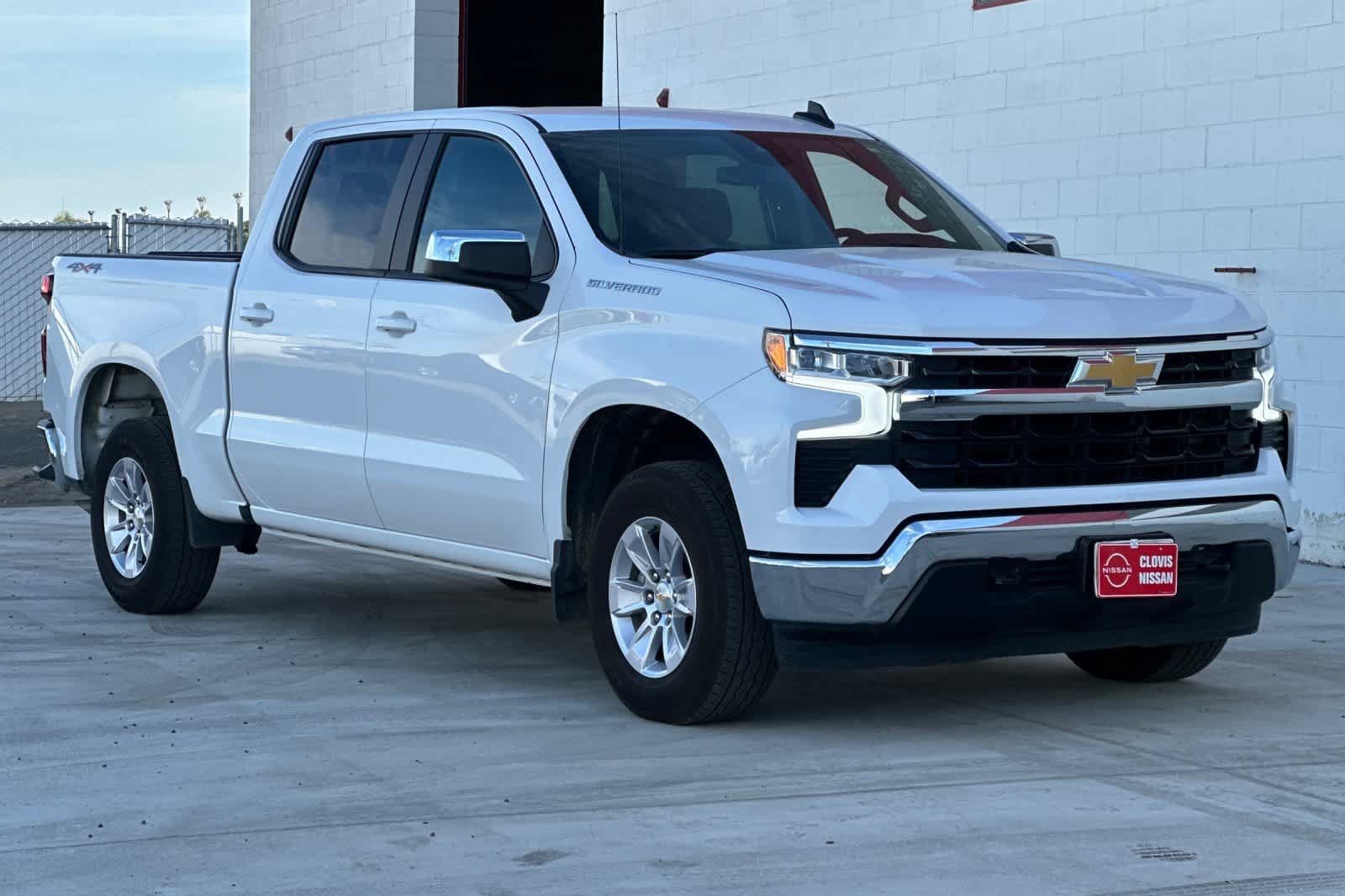 Used 2026 Chevrolet Silverado 1500 LT AWD/4WD image 10