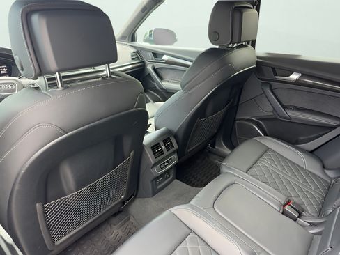 Used 2025 Audi SQ5 Premium Plus AWD/4WD image 43