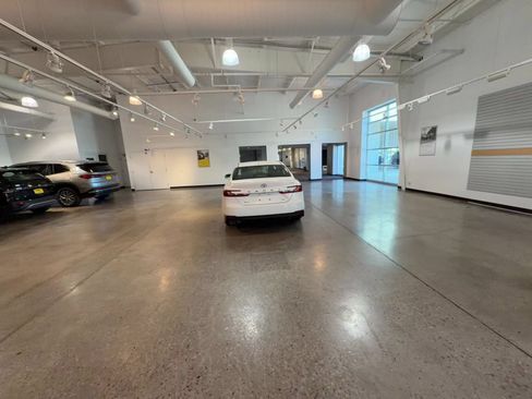 Used 2026 Toyota Camry SE FWD image 16