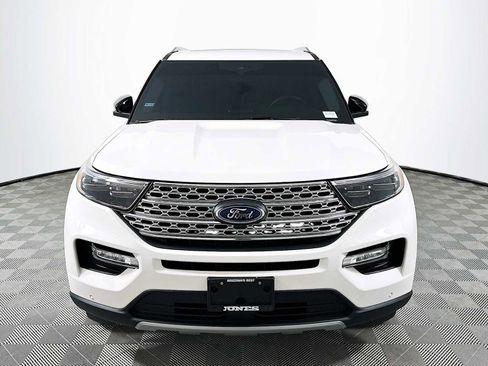 Used 2023 Ford Explorer Limited w/ Equipment Group 301A image 2