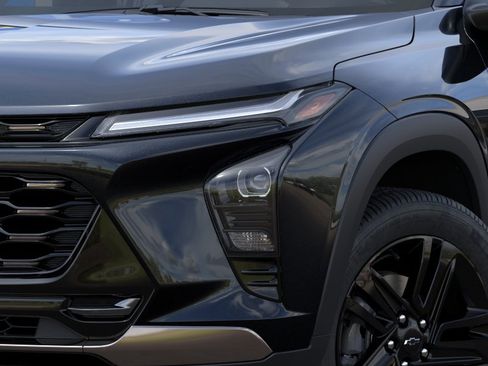 New 2026 Chevrolet Trax ACTIV FWD image 34