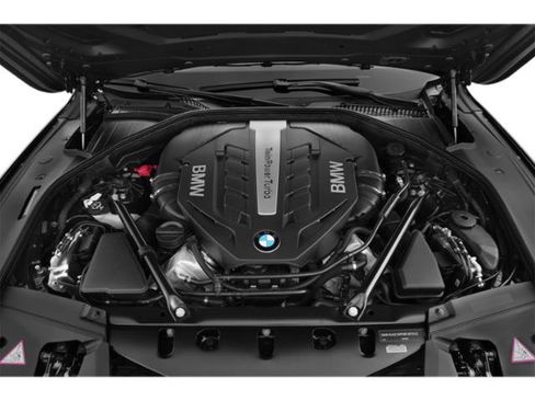 Used 2015 BMW 750Li image 13