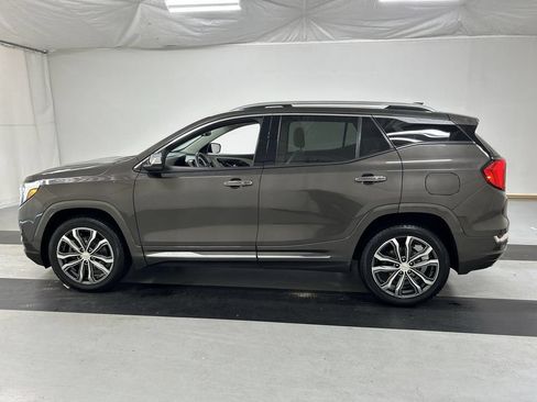 Used 2019 GMC Terrain Denali w/ Advanced Safety Package AWD/4WD image 6