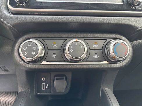 Used 2024 Nissan Versa S w/ Trunk Package FWD image 18