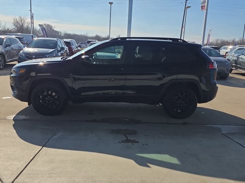 Used 2023 Jeep Cherokee Altitude Lux image 5