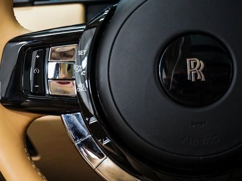 Used 2020 Rolls-Royce Cullinan image 25