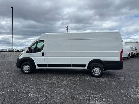 Used 2025 RAM ProMaster 3500 w/ Convenience Group image 5