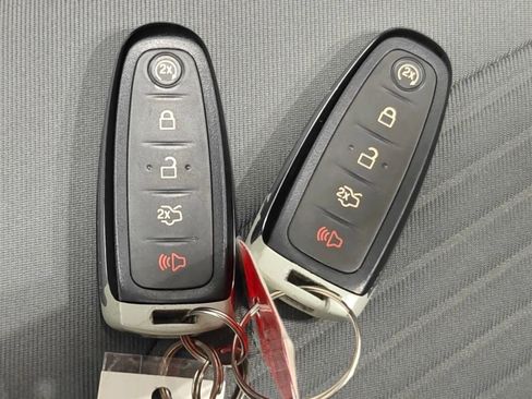 Used 2017 Ford Escape Titanium AWD/4WD image 14
