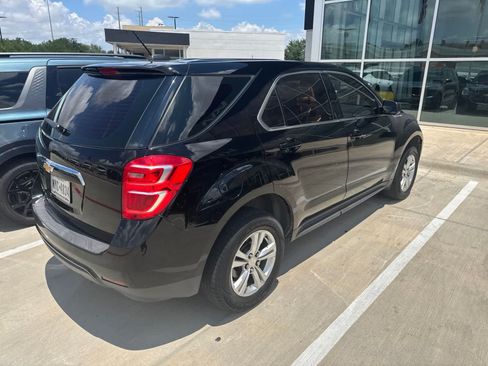 Used 2017 Chevrolet Equinox LS FWD image 10