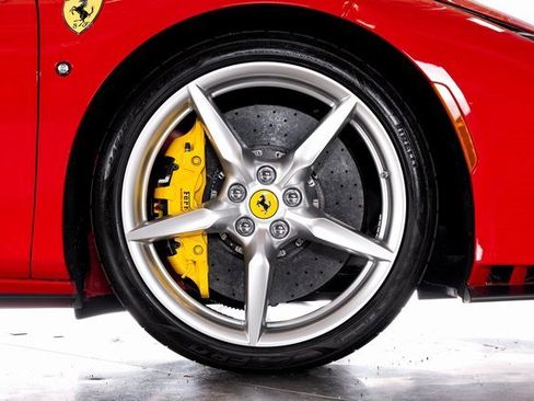 Used 2023 Ferrari F8 Tributo image 19