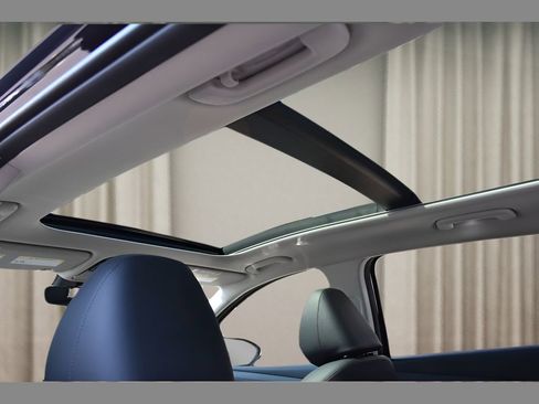 New 2025 Hyundai Tucson Limited image 12