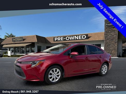 Used 2023 Toyota Corolla LE FWD image 3