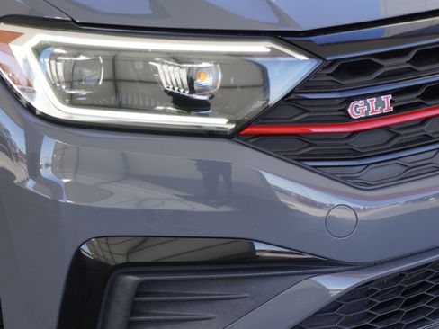 Used 2019 Volkswagen Jetta GLI FWD image 3
