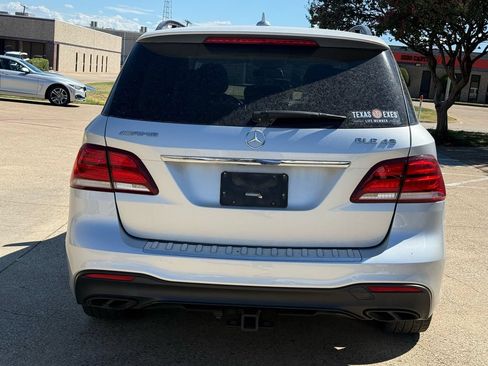 Used 2019 Mercedes-Benz GLE 43 AMG 4MATIC image 5