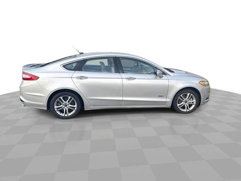 Used 2016 Ford Fusion Energi Titanium w/ Driver Assist Package image 5