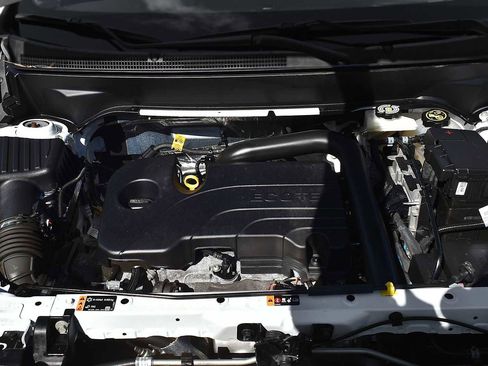 Used 2024 Chevrolet Equinox LT image 27