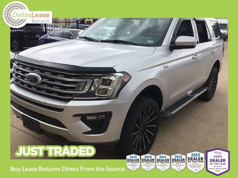 Used 2018 Ford Expedition XLT w/ Equipment Group 202A image 1