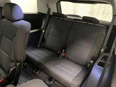 Used 2023 GMC Acadia SLE w/ Driver Convenience Package image 22