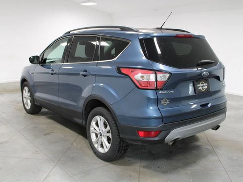 Used 2018 Ford Escape SE image 7