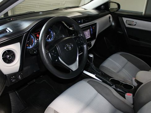 Used 2017 Toyota Corolla LE FWD image 23