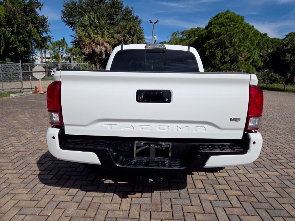 Certified 2017 Toyota Tacoma TRD Sport w/ Premium & Technology Package AWD/4WD image 10