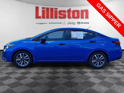 Used 2024 Nissan Versa S w/ S Plus Package FWD image 7