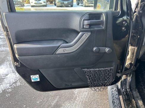 Used 2017 Jeep Wrangler Sport w/ Connectivity Group image 19