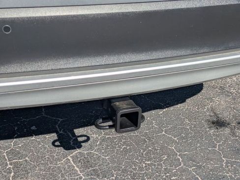 Used 2022 Honda Pilot Touring image 11