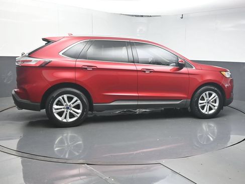 Used 2020 Ford Edge SEL w/ Convenience Package FWD image 8