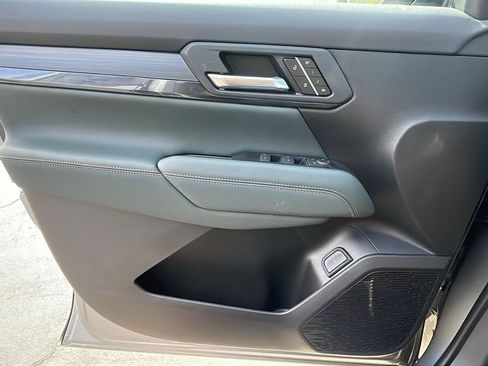New 2027 GMC Terrain AT4 w/ Convenience Package III AWD/4WD image 26