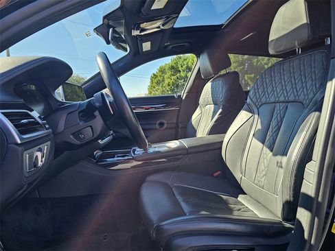 Used 2022 BMW 740i 740i w/ M Sport Package image 14